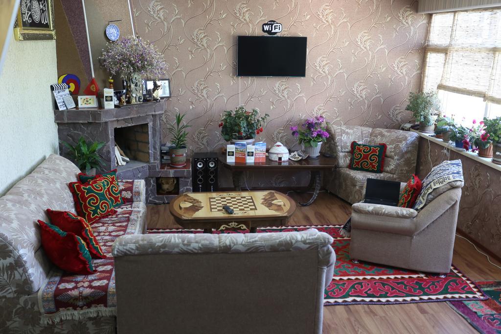 Guest House Emily Bokonbayevo Εξωτερικό φωτογραφία